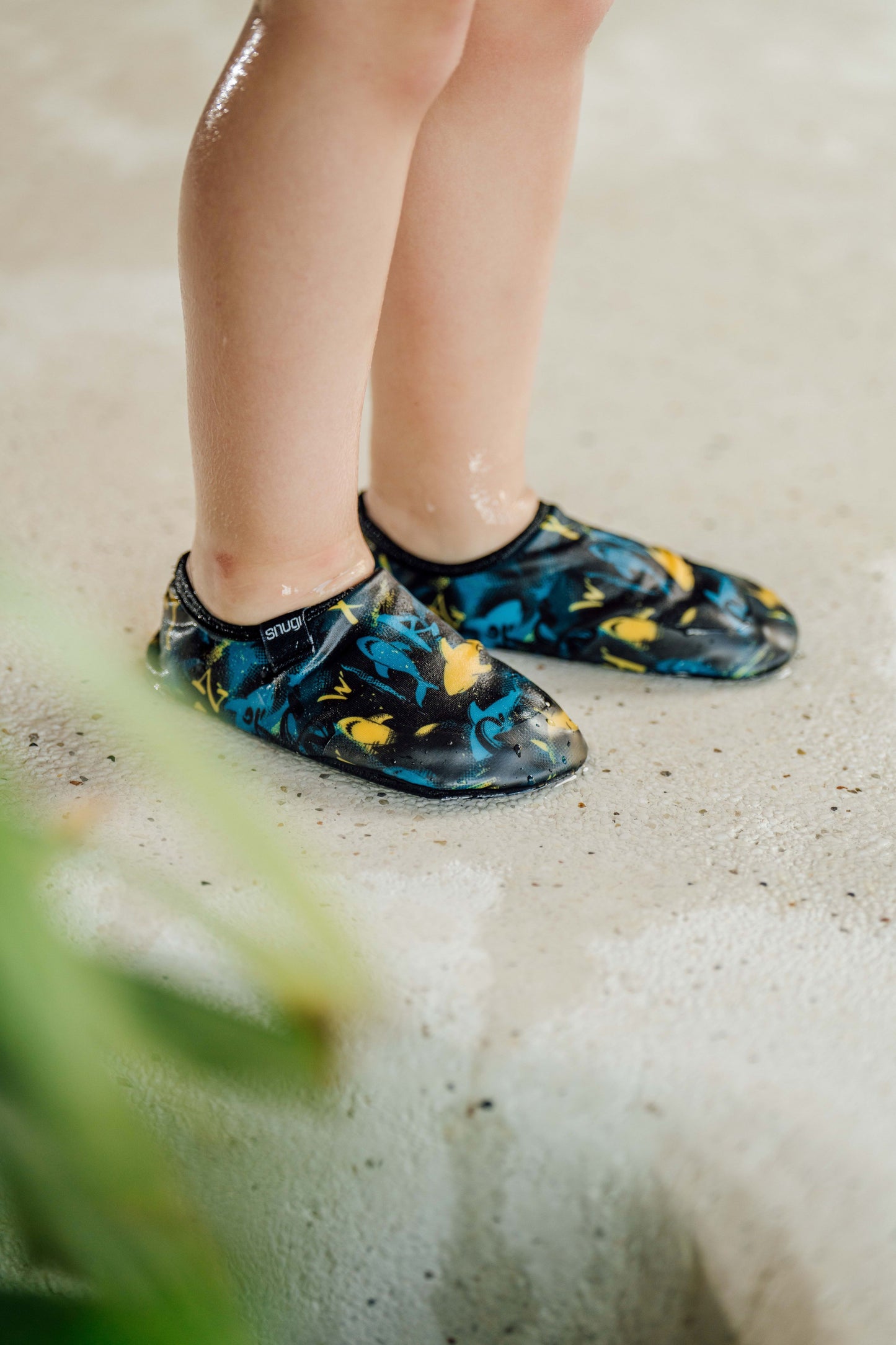 Kinder Badeschuhe DARK OCEAN