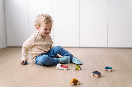 Kinder Finken LITTLE DINO RACERS