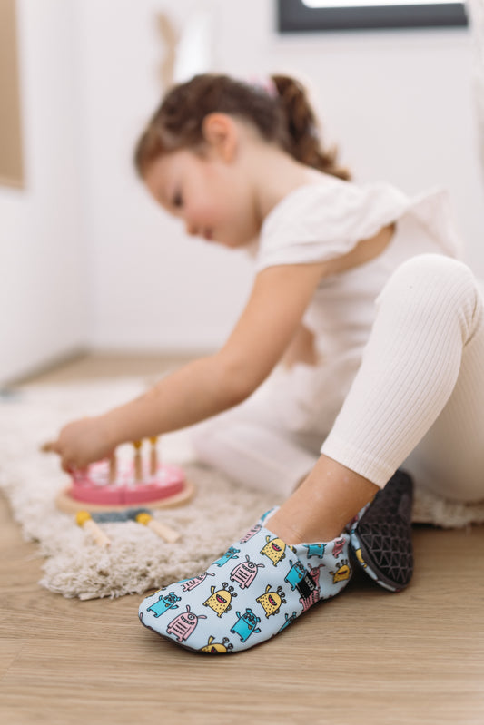 Kinder Finken MONSTERS