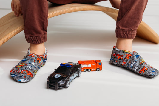 Kinder Finken RESCUE VEHICLES