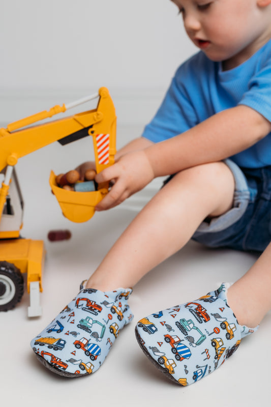 Kinder Finken CONSTRUCTION TRUCKS